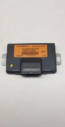 Hyundai Santa Fe Gearbox control unit/module 9544739520 4450000105M