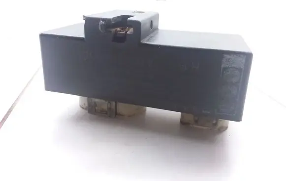 Volkswagen New Beetle Coolant fan relay 1J0919506H