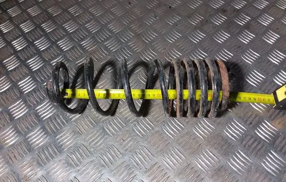 Volkswagen Golf IV Rear coil spring
