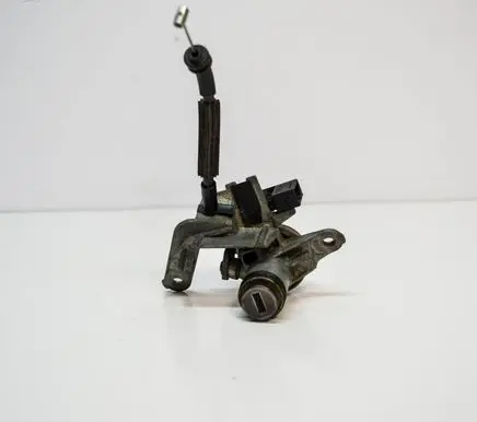 Audi A8 S8 D3 4E Tailgate/trunk/boot lock/catch/latch 4E0827573