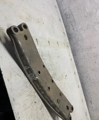Lexus IS III XE30 Gearbox mounting bracket