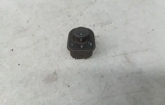 Volkswagen Golf V Wing mirror switch 1K0959565H