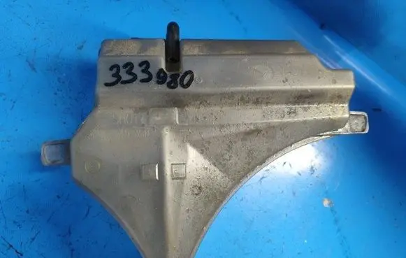 Mazda 6 Coolant expansion tank/reservoir SH0115351