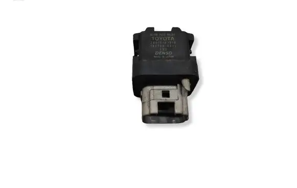 Toyota Auris 150 Glow plug pre-heat relay 2861067010 1567000671