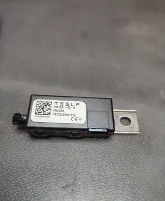 Tesla Model Y Aerial antenna amplifier 155133100B