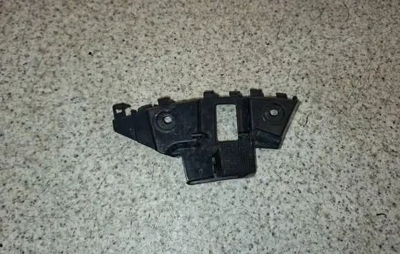 Volkswagen Jetta VI Front bumper mounting bracket 5C6807184