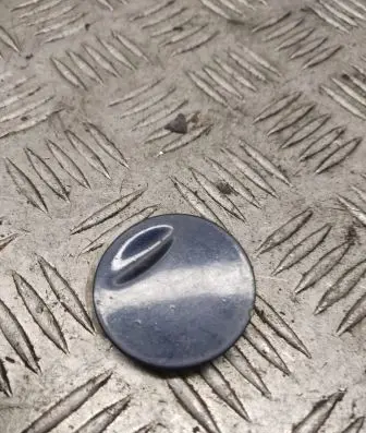 Opel Vectra B Front tow hook cap/cover 90586609