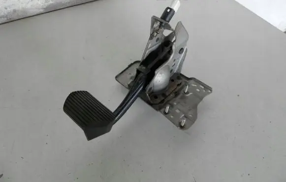 Citroen C3 Brake pedal 