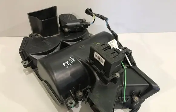 Interior heater climate box assembly