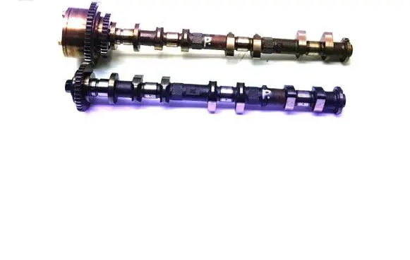 Nissan Maxima A34 Camshaft KOMPLETPRAWY