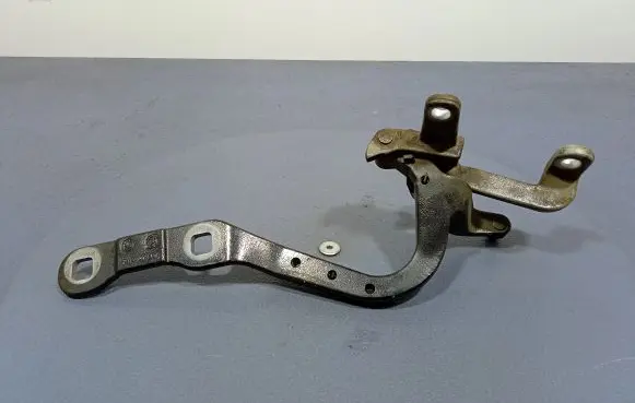 BMW X4 F26 Tailgate/trunk/boot hinge 7424413