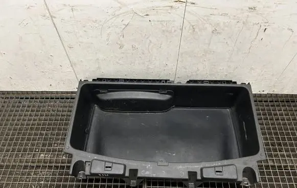 Dodge Durango III Glove box 5LC34TRMAA 5LJ42XXXAAC