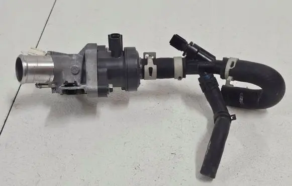 Thermostat/thermostat housing