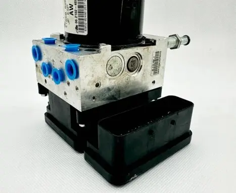 Nissan GT-R ABS control unit/module 4766062B1A 06210248014 03210248
