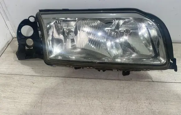 Volvo S80 Headlight/headlamp 8678543 89008455