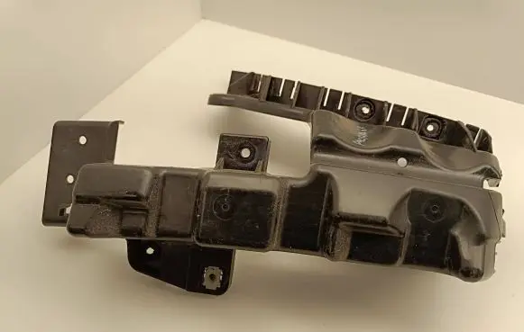 Chrysler Pacifica Rear bumper mounting bracket 68229239AD