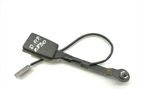Mazda 6 Front seatbelt buckle
