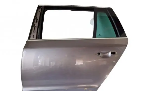 Skoda Superb B6 (3T) Rear door