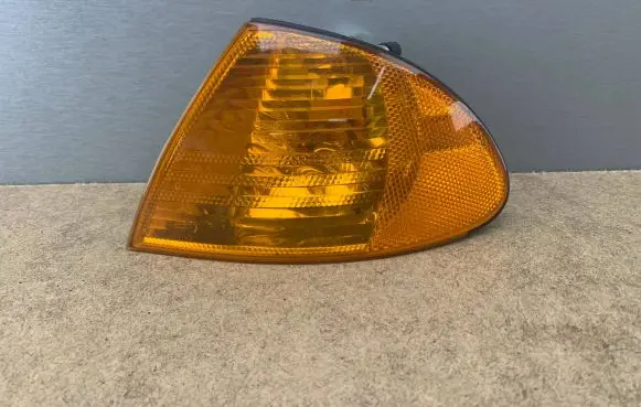 BMW 3 E46 Front indicator light 63136902765 6902765