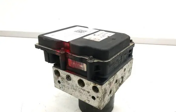 BMW 5 E60 E61 ABS Pump 6758743