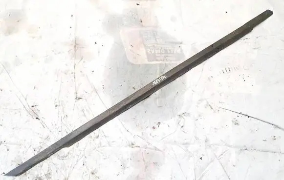 Alfa Romeo 159 Front door glass trim molding 