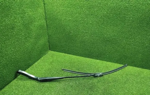 Renault Trafic III (X82) Front wiper blade arm 288810103R 93867986