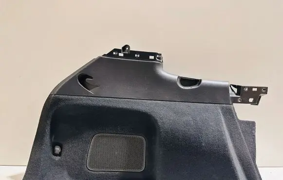 Trunk/boot lower side trim panel