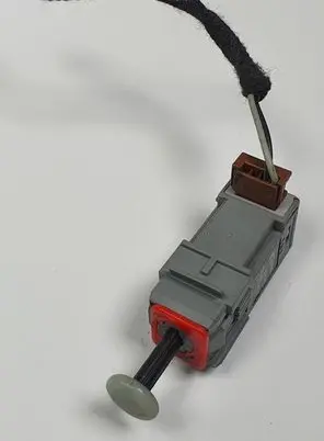 Opel Astra H Clutch pedal sensor 55701396