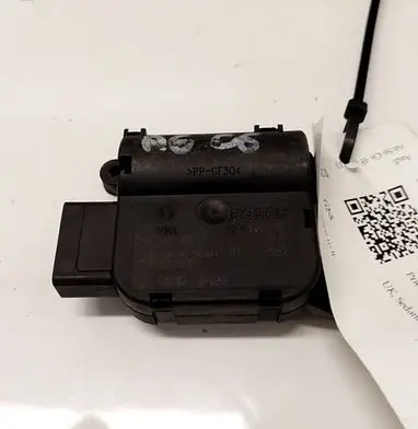 Audi A6 S6 C6 4F Air flap motor/actuator 0132801358