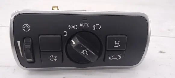 Volvo XC70 Light switch 31443839