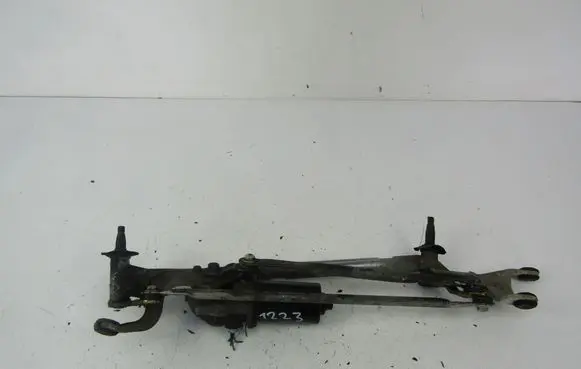 Nissan Primera Front wiper linkage 
