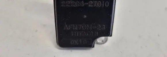 Toyota Avensis T220 Mass air flow meter 2220427010 AFH70M23 0X19