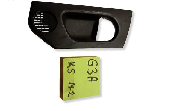 Opel Astra H Front door handle cover 13123694