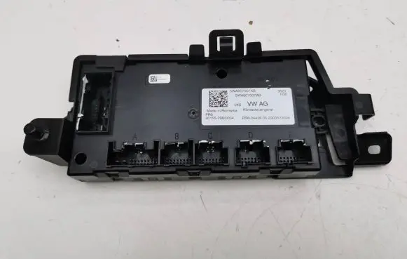 Audi A3 8Y Air conditioner control unit module 5WA907007AB