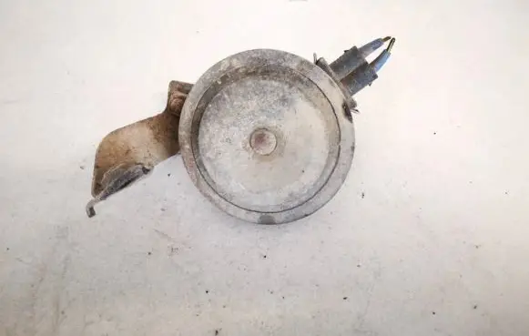 Volkswagen Golf IV Horn signal