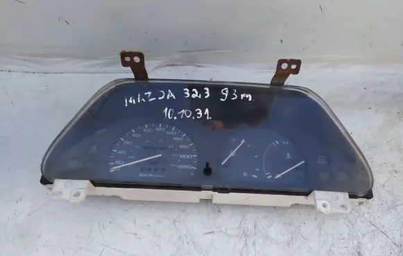 Mazda 323 Speedometer (instrument cluster)