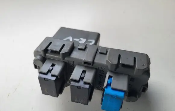 Honda CR-V Fuse module