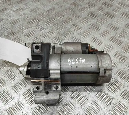 BMW 5 G30 G31 Starter motor 8687064