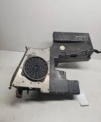Audi A4 S4 B5 8D Subwoofer speaker 8D9035381C