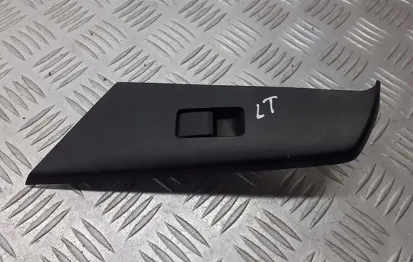 Mazda 3 II Quarter vent window switch BBM45581F