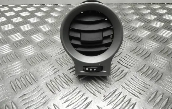 Renault Koleos I Rear air vent grill 68751JY00A T4062