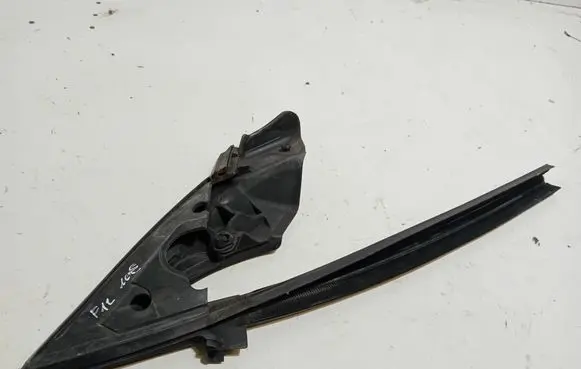 BMW 6 F12 F13 Rubber seal front door window/glass S5349722 7217492