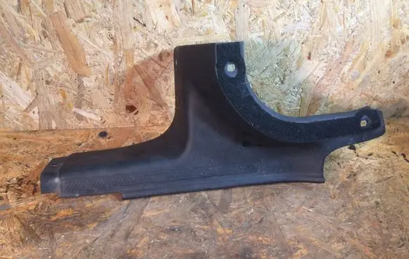 Volkswagen Golf III Rear sill trim cover 1H4853371