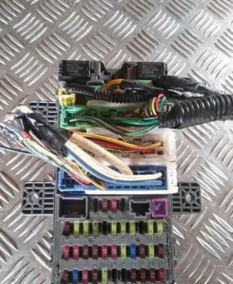 Honda Civic Fuse module 37842RN 2RN1FBS1080319