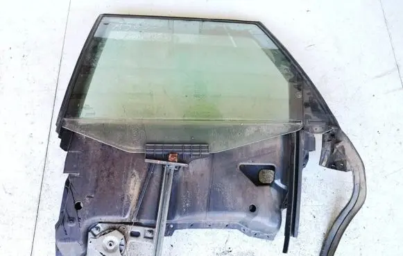 Seat Ibiza II (6k) Rear door window/glass frame 