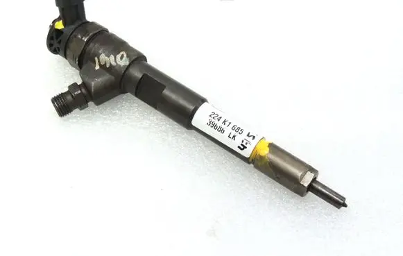 Renault Clio IV Fuel injector 0445110485 8201108033