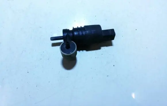 Audi A3 S3 8L Windscreen/windshield washer pump