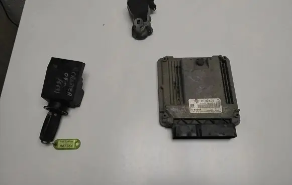 Volkswagen Crafter Engine ECU kit and lock set 03L906012C 0281017660 EDC1705439