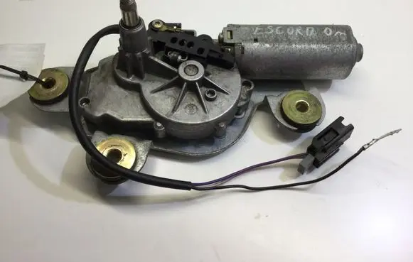 Ford Escort Rear window wiper motor 0390201526