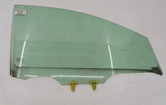 Nissan Note (E11) Front door window glass four-door